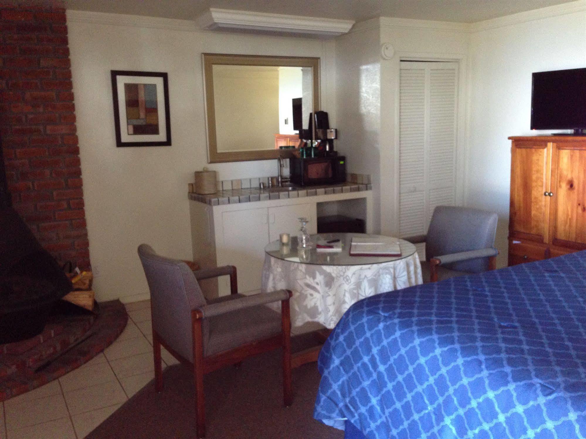 Fort Ross Lodge Дженър Екстериор снимка