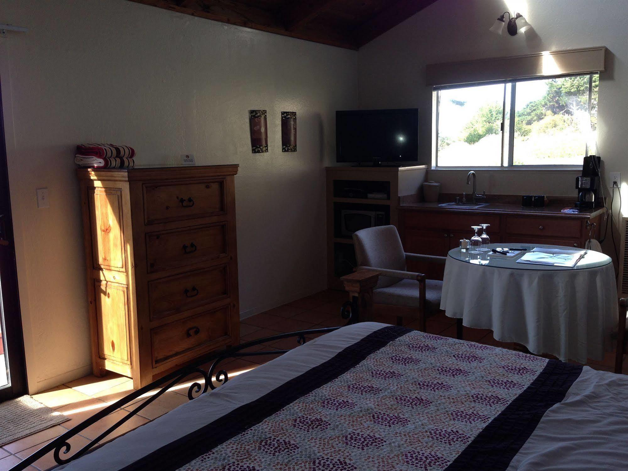 Fort Ross Lodge Дженър Екстериор снимка