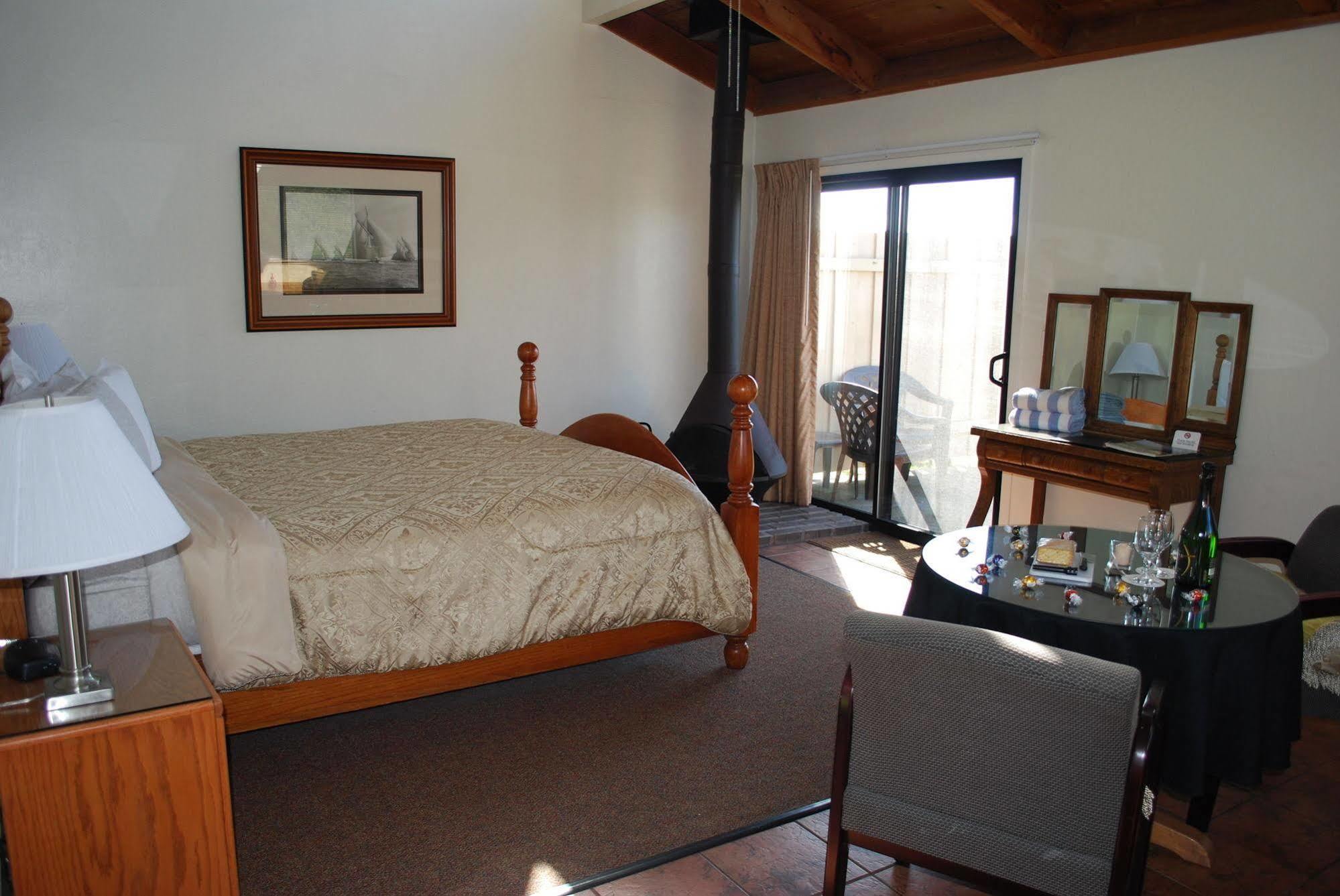 Fort Ross Lodge Дженър Екстериор снимка